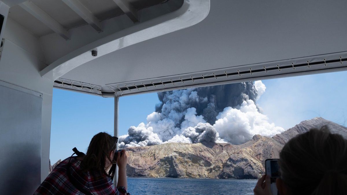 Galerie: Jak se na Zélandu probudila sopka a způsobila neštěstí